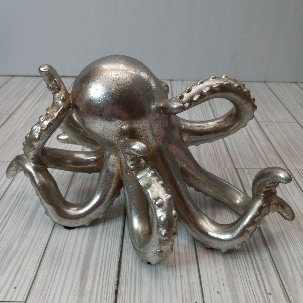 Decorative Silver Nautical Octopus Polyresin Statue Home Decor Accent - Picture 5 of 8